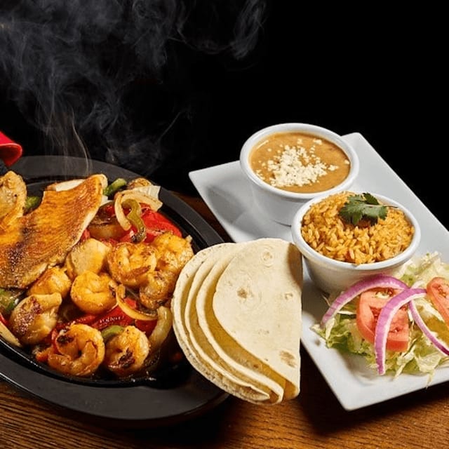 Fajitas de Mariscos.