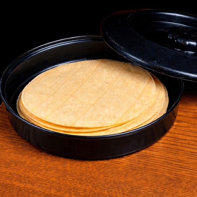 Corn tortillas (3).