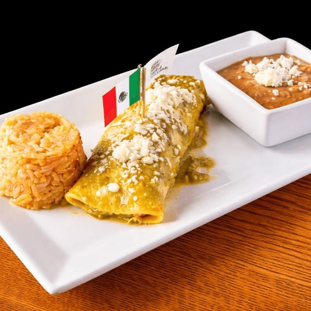 Kids Mini Enchiladas verdes.