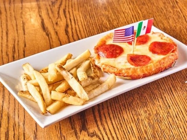 Kids Pizza.